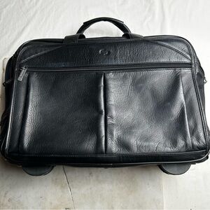Solo Pilot 🧑‍✈️ Leather Rolling Briefcase with handle - Black